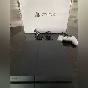 Used PS4 console with one controller. Excellent condition